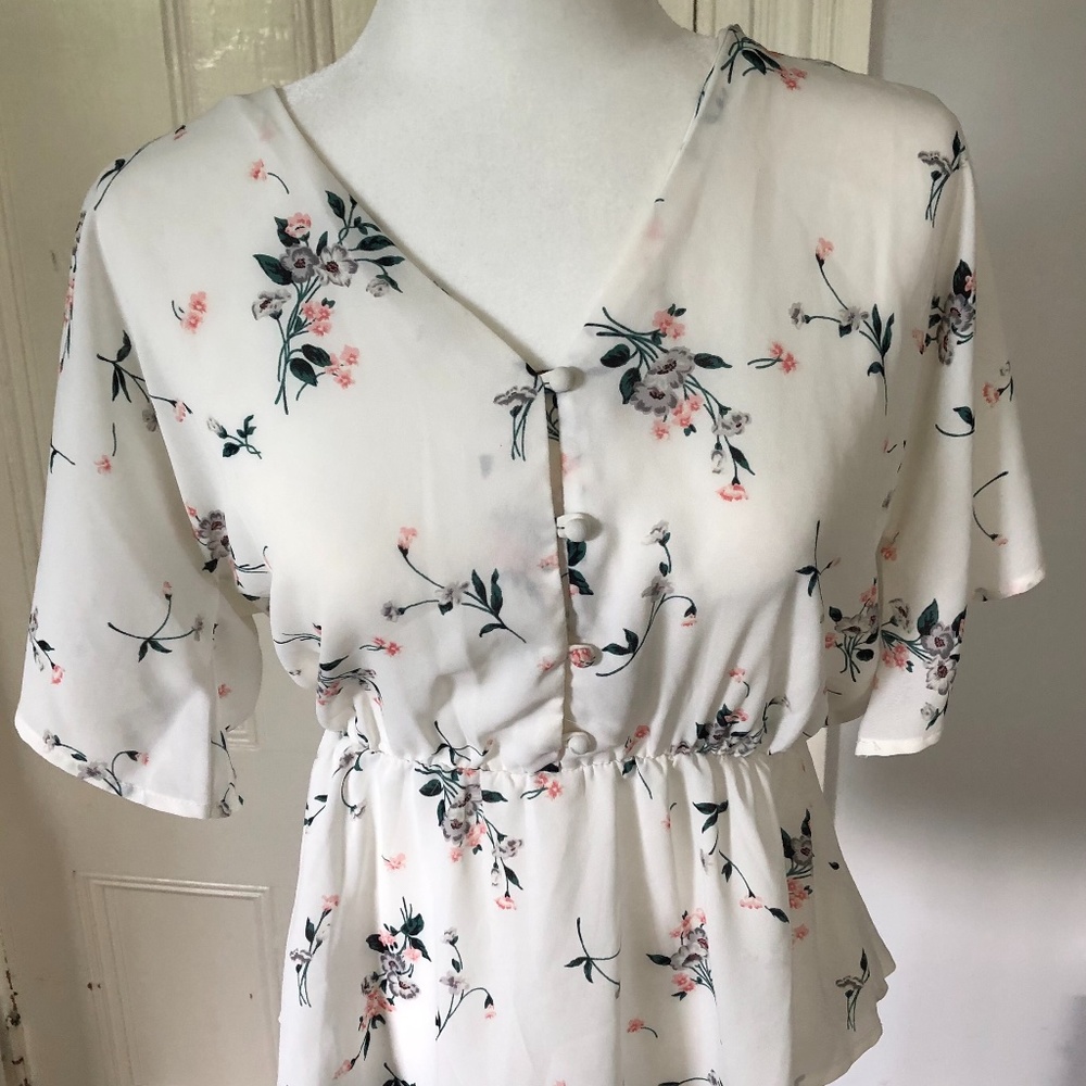 Sienna Sky top - Size Medium